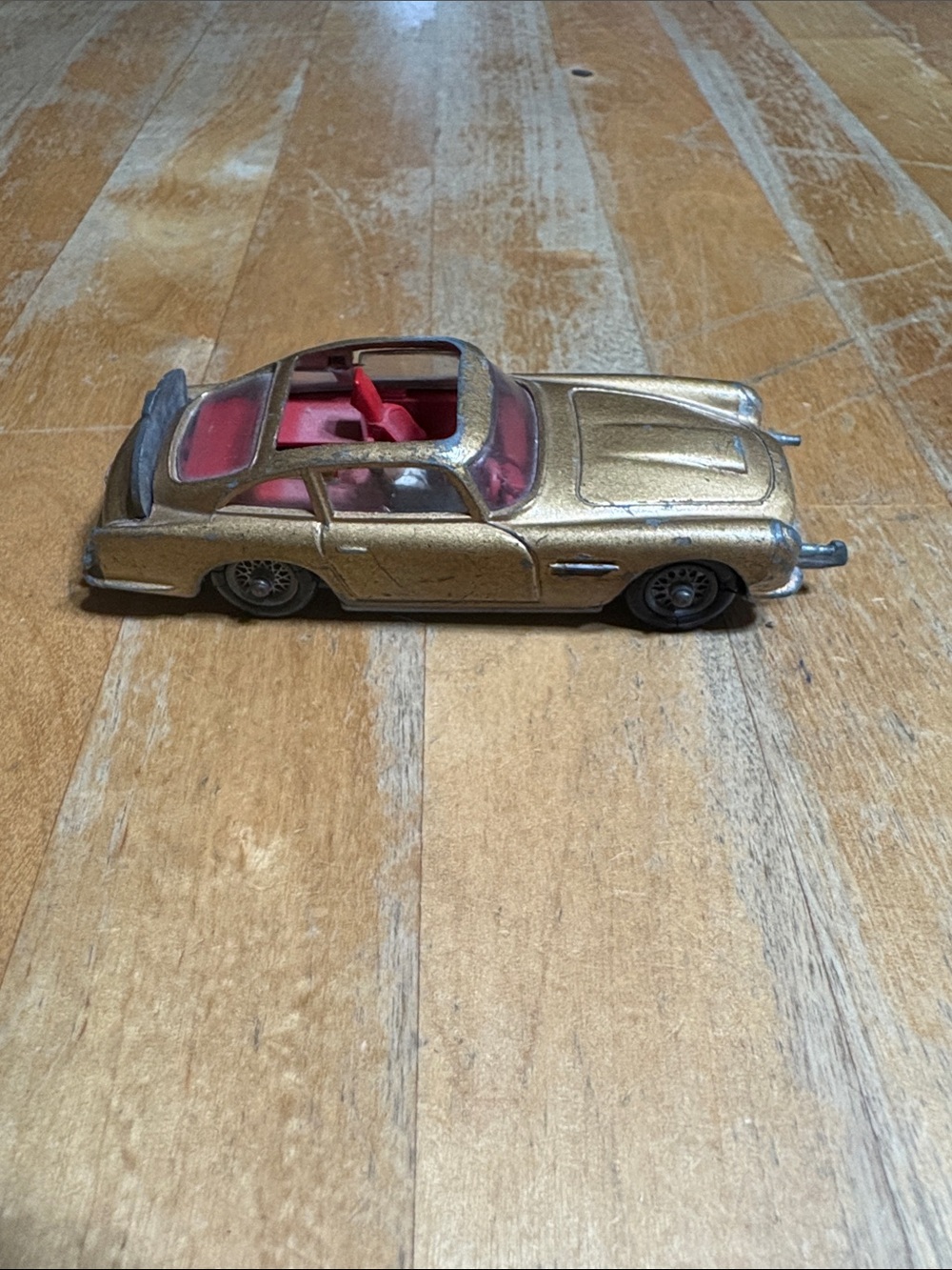 Corgi James Bond Aston Martin DB5